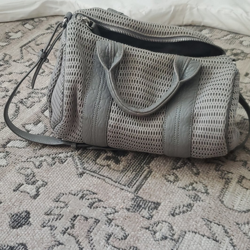Alexander want 100% authentic